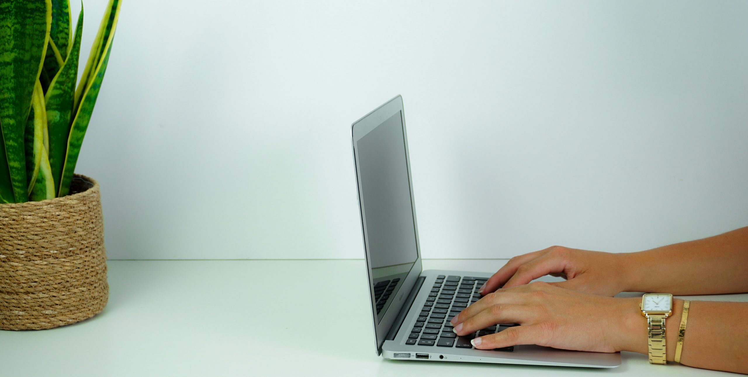 aurelia dubois vmwz1h3lmwe unsplash